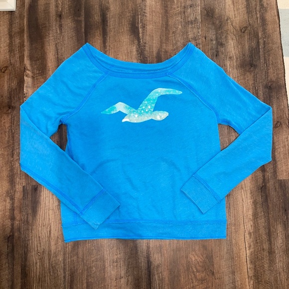 Hollister blue sweater size medium with sequins - Picture 1 of 3